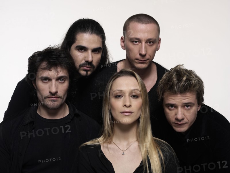 La troupe du spectacle musical "Graal"