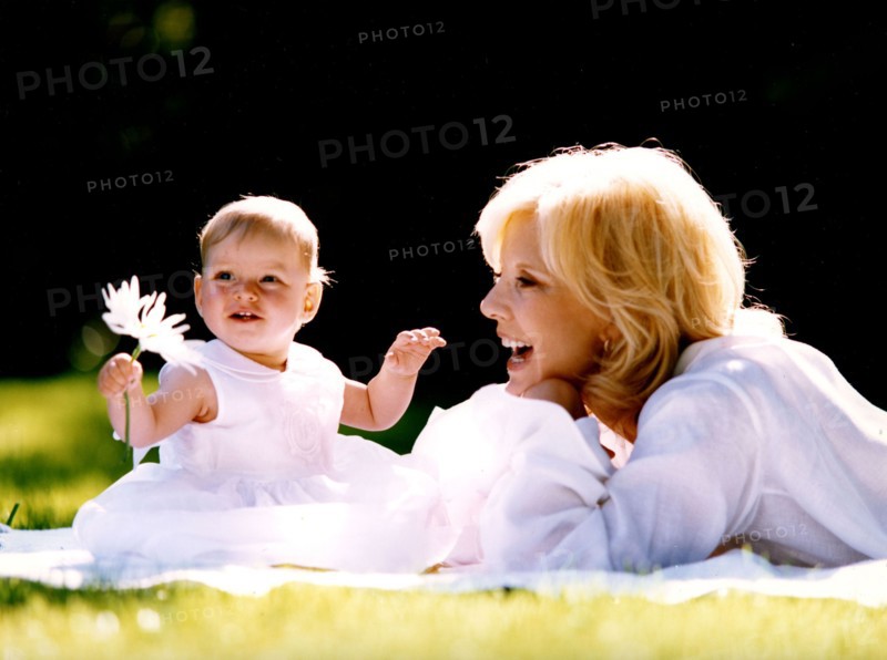 Sylvie Vartan et sa fille adoptive, Darina