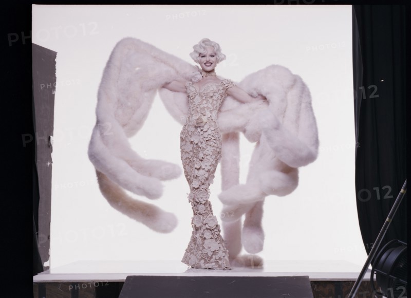 Eva Herzigova en Mugler