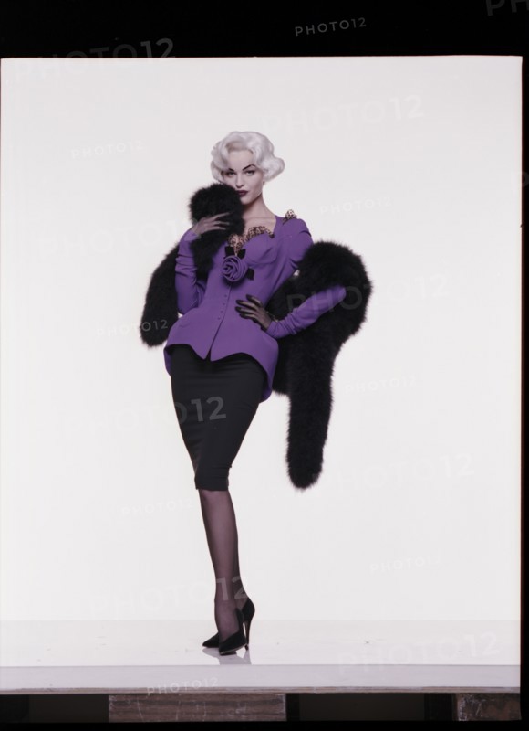 Eva Herzigova en Mugler
