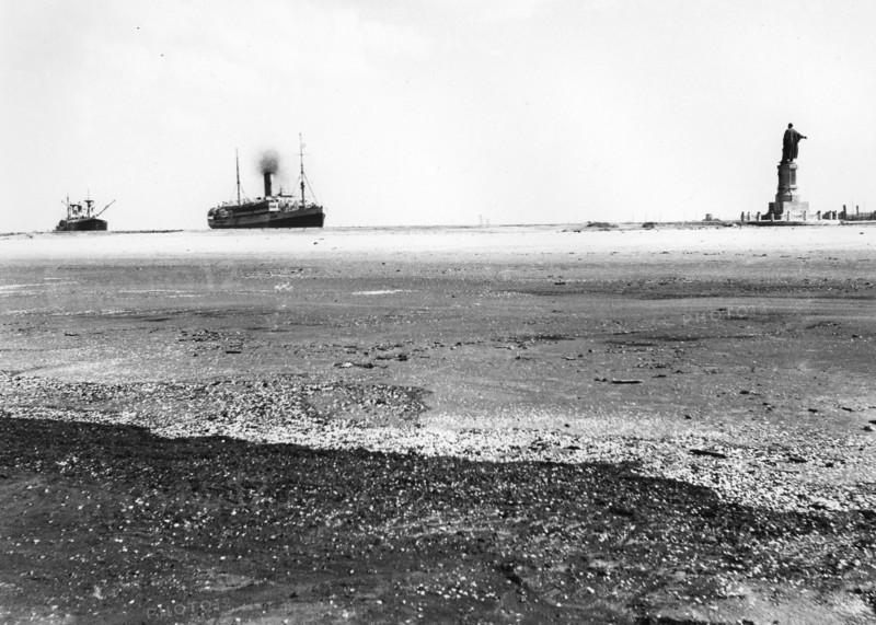 Entrée du canal de Suez, à Port Saïd