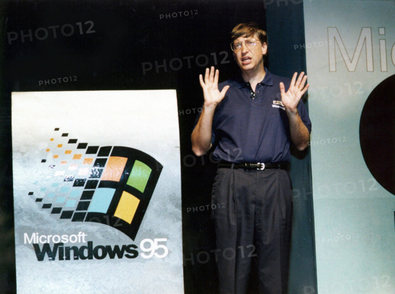 Bill Gates présente "Windows 95"