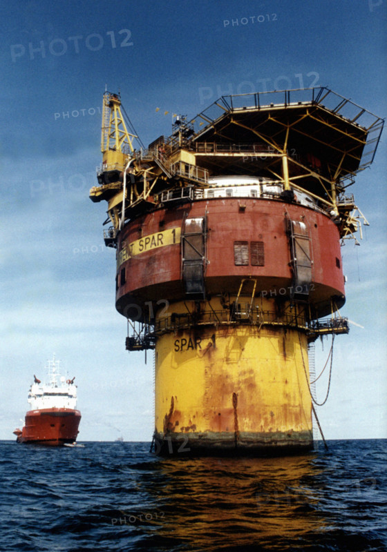 Plate-forme pétrolière "Brent Spar"
