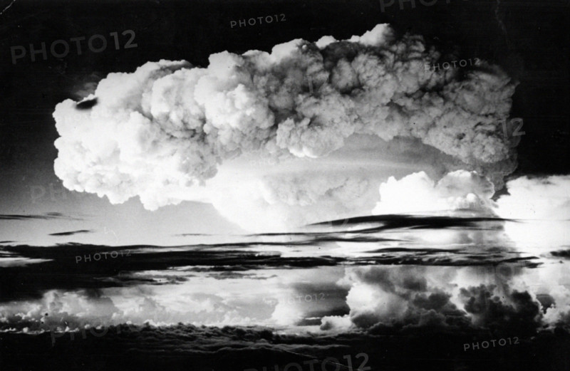 Explosion de la première bombe à hydrogène américaine, novembre 1952