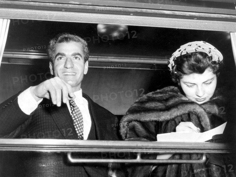 Mohammed Reza Shah Pahlavi et sa seconde épouse la princesse Soraya Esfandiary
