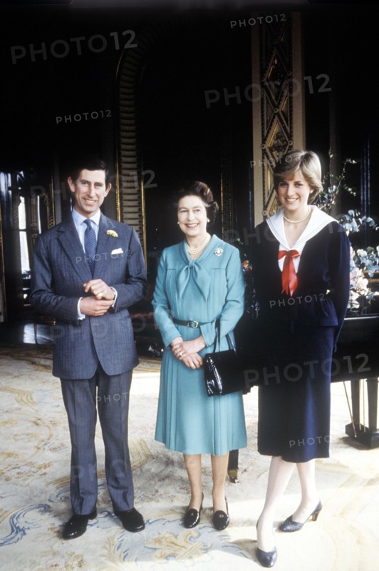 Prince CHARLES, Diana SPENCER, ELISABETH II