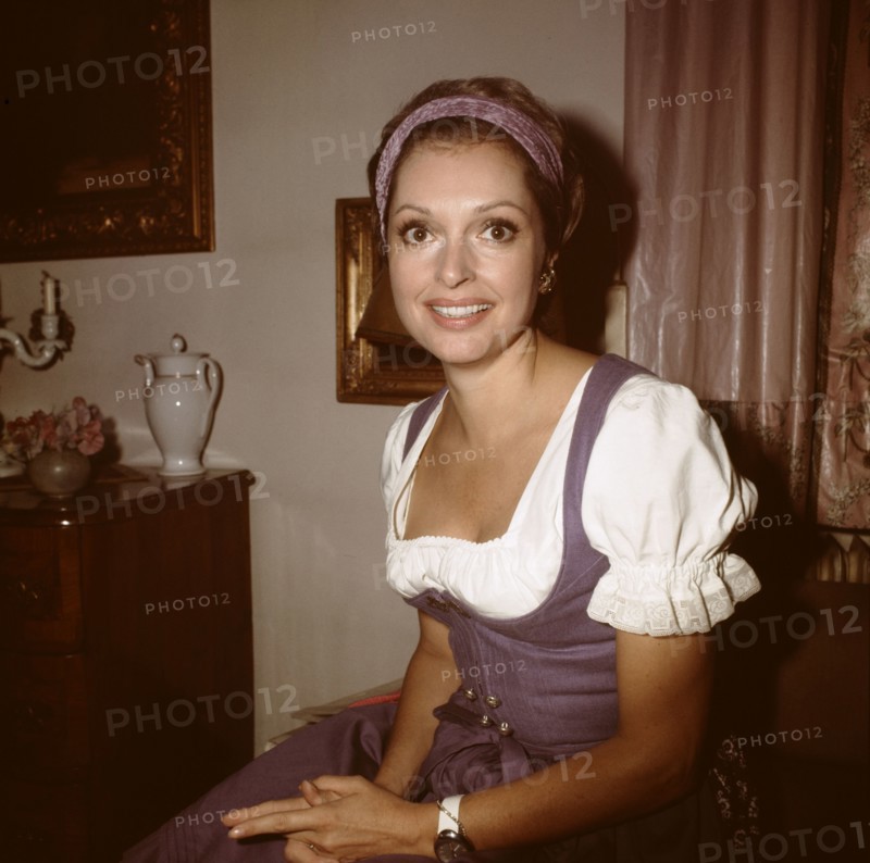 Nadja TILLER, portrait 1971