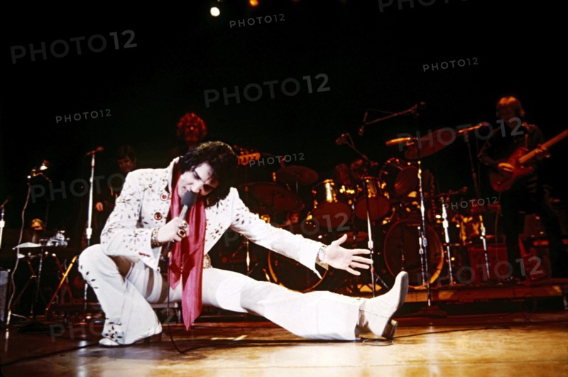 Elvis PRESLEY at a concert in Honolulu in 1973
