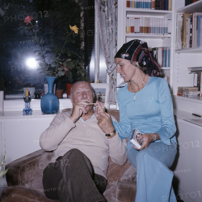 Martin HELD and Lore HARTLING at home