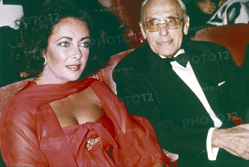 Elizabeth TAYLOR with George CUKOR, 1976