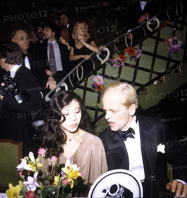 Klaus KINSKI with his wife Min Hoi