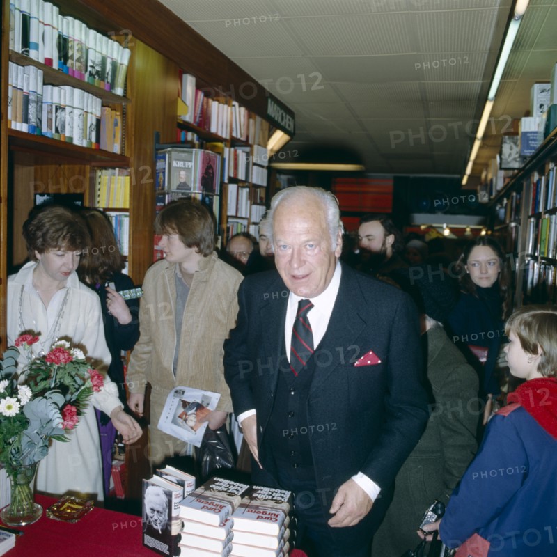 Curd JÜRGENS presents his new book