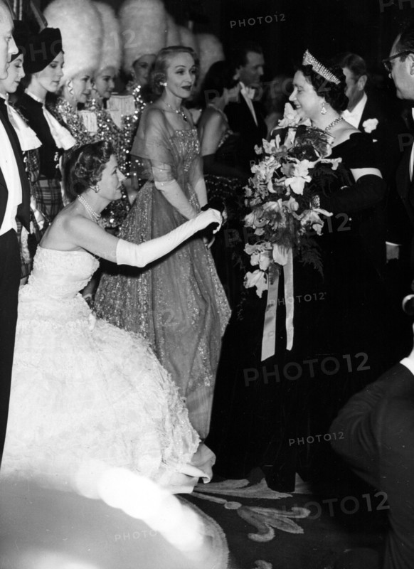 Queen ELIZABETH with Irene DUNNE and Marlene DIETRICH, 1950