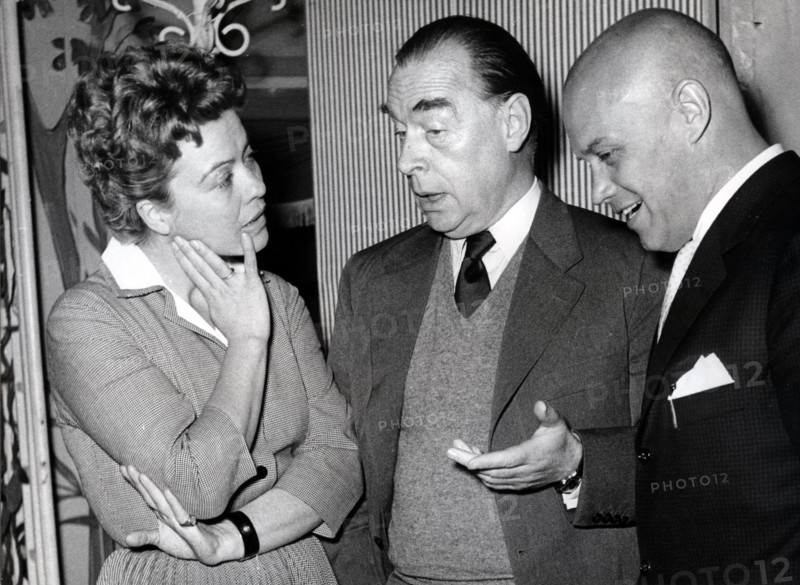Erich Maria REMARQUE with actors 1956
