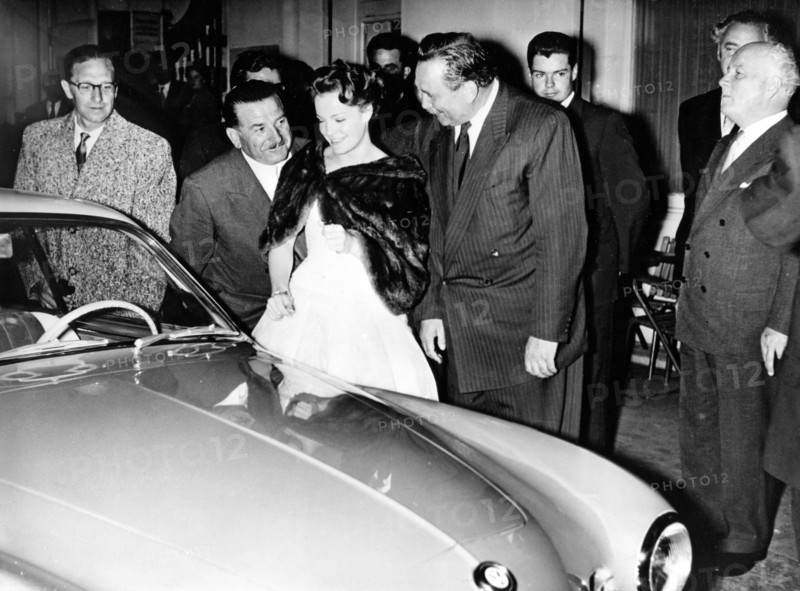 Romy SCHNEIDER receives a car as a gift, Vienna 1956