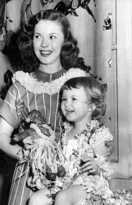 Shirley TEMPLE with daughter SUSAN