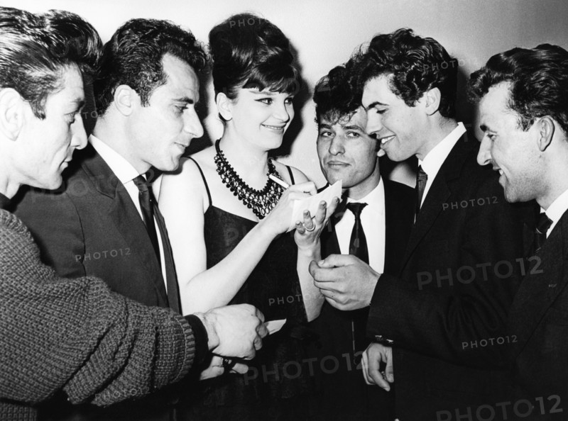 MILVA visiting Italian guest workers, Duisburg 1963