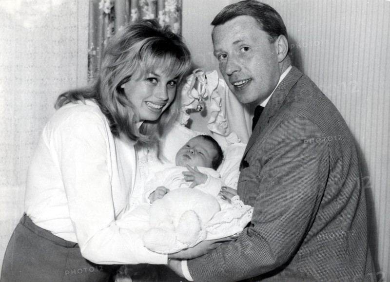 Barbara VALENTIN with husband and child