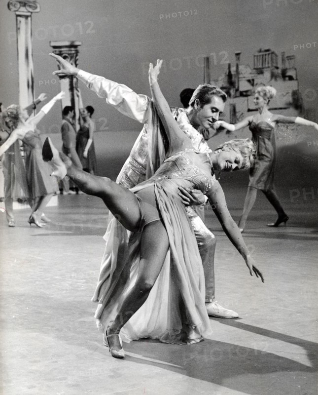 Marika RÖKK in 'As beautiful as today', 1964