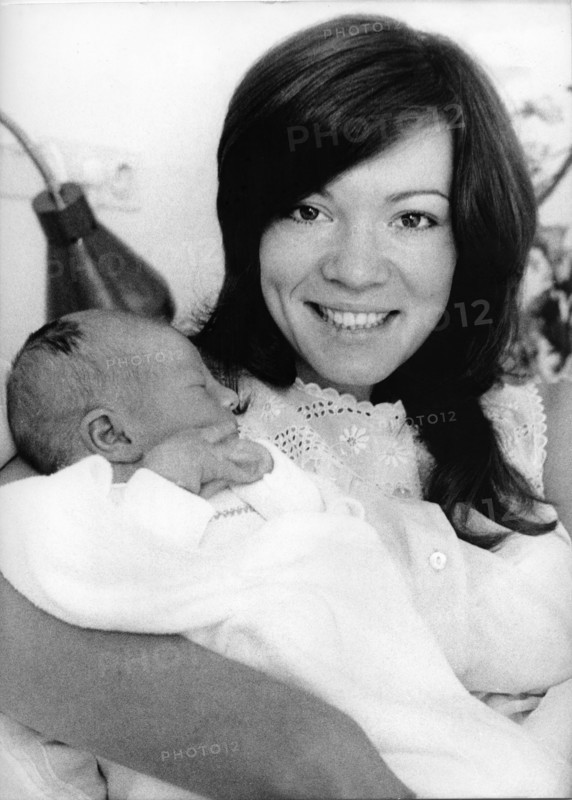 Iris BERBEN with baby Oliver, 1971