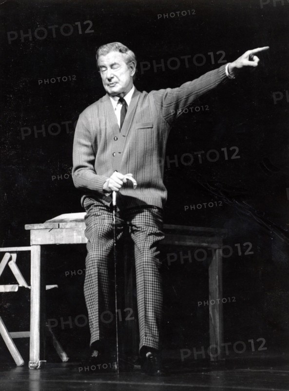 Dieter BORSCHE in dem Theaterstück 'Reise in die Welt meines Vaters', 1972