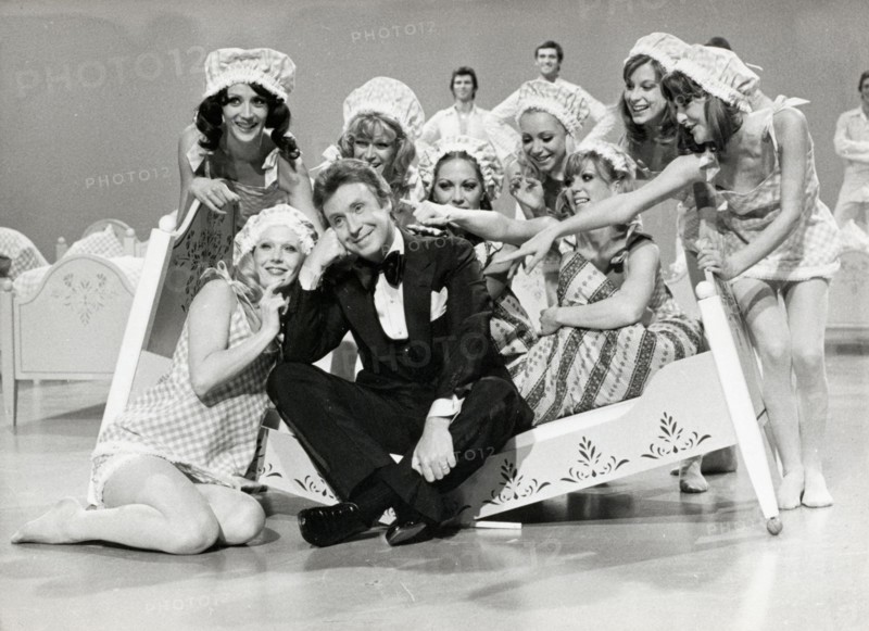 Peter ALEXANDER presents the 10th specialty show, 1975