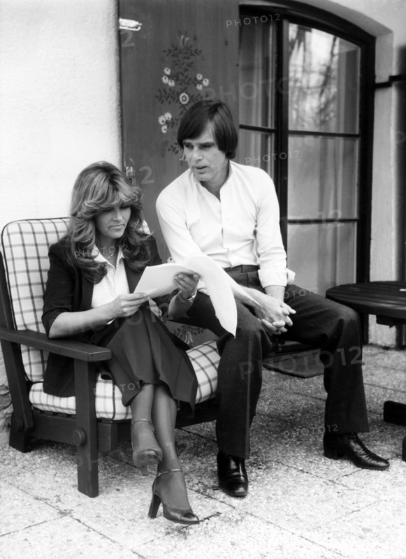 Horst JÜSSEN and Lena VALAITIS