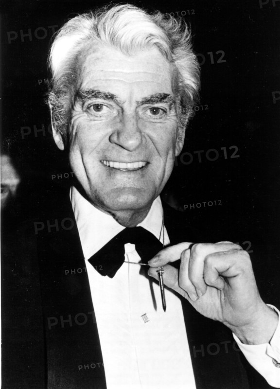 Jean MARAIS