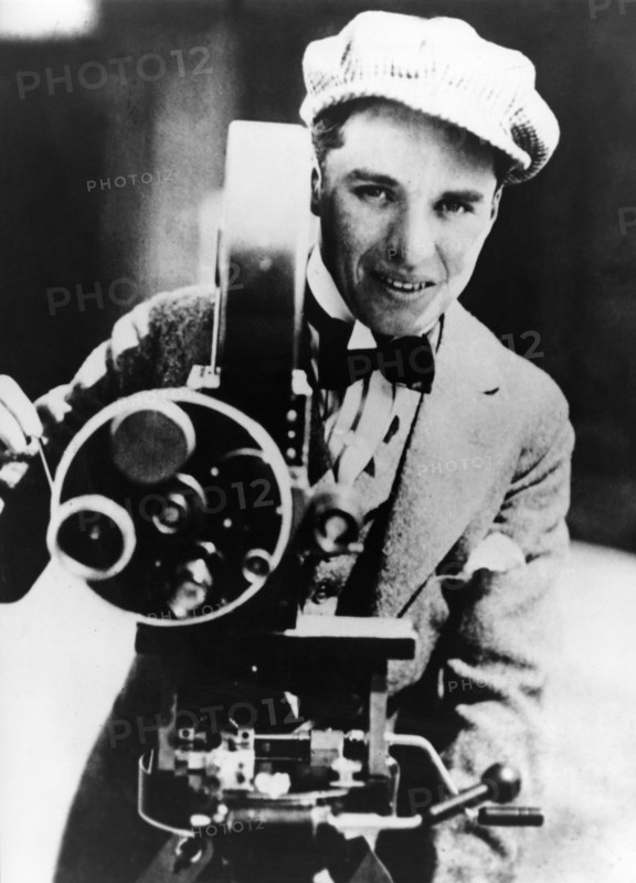Charlie CHAPLIN portrait with camera, 1915