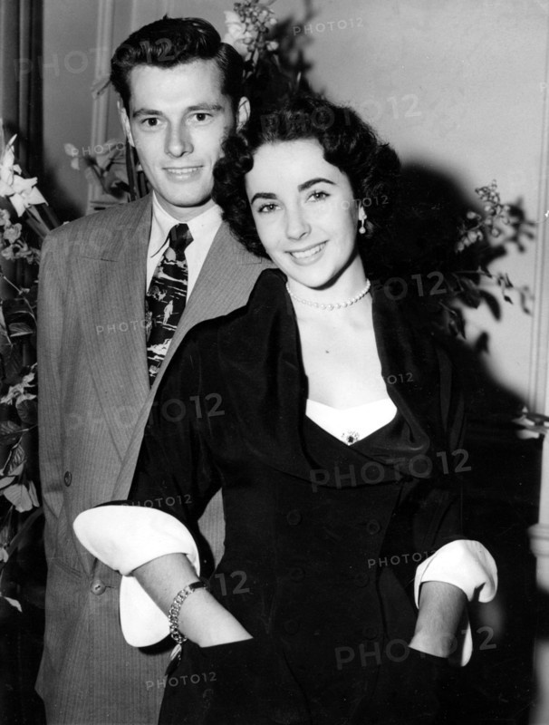 Elizabeth TAYLOR and Conrad HILTON