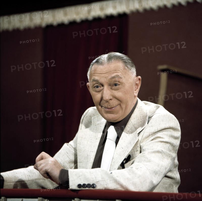 Theo LINGEN, portrait during a television broadcast