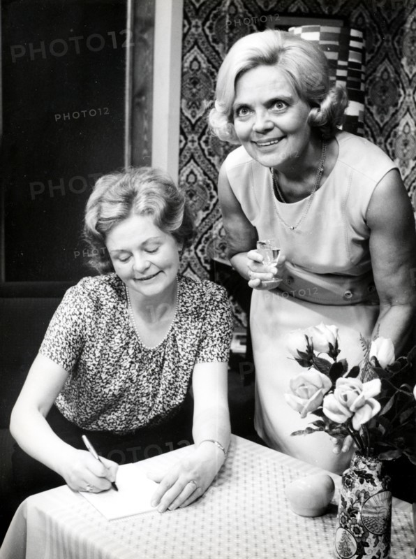 Ursula RUNGE and Heidi KABEL in 'Quartet for three', undated