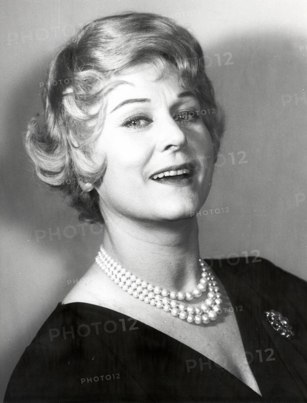 Marika RÖKK, portrait