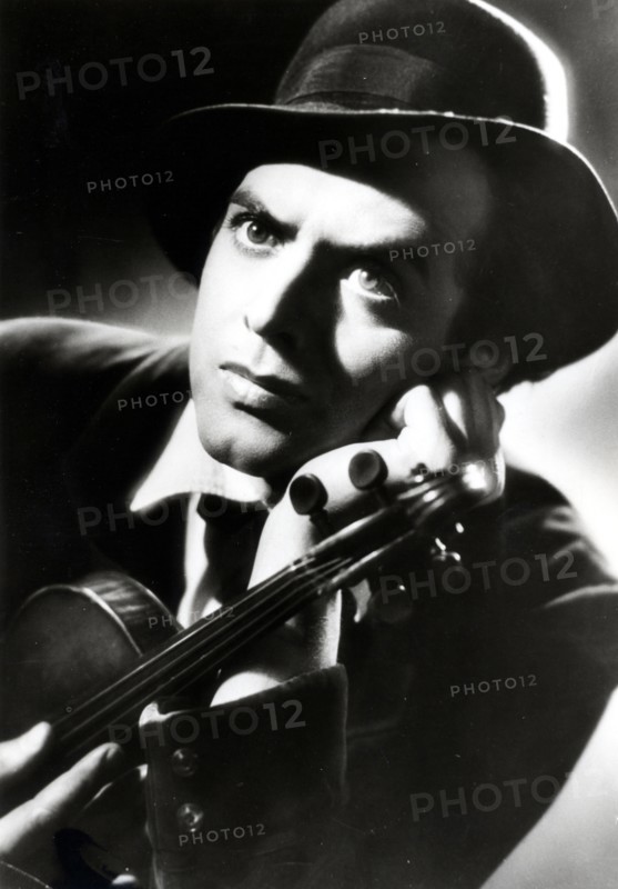 Will QUADFLIEG portrait with violin