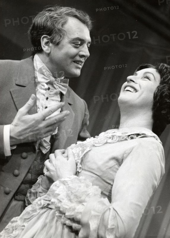 Will QUADFLIEG and Maria BECKER in 'A Month in the Country'