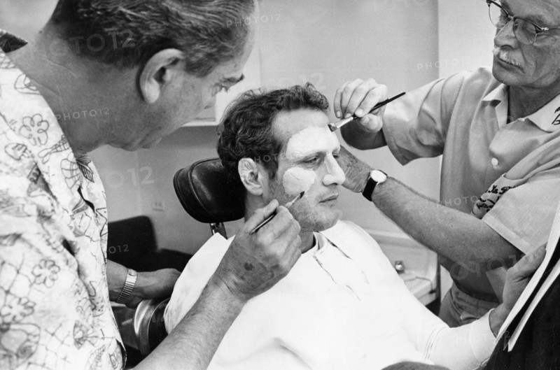 Paul NEWMAN in the mask