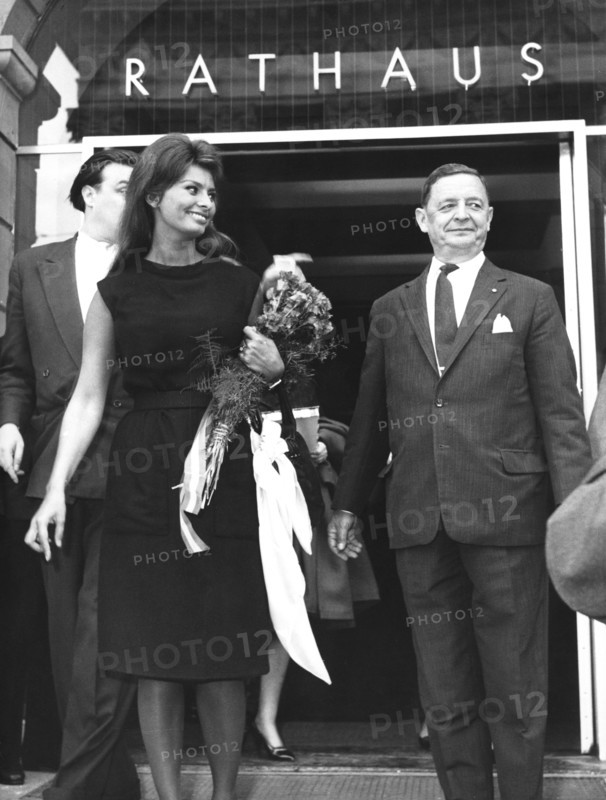 Bambi Awards 1961 in Karlsruhe, Sophia LOREN and Udo BINTZ