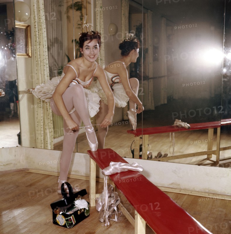 Vera Chekhova during ballet training