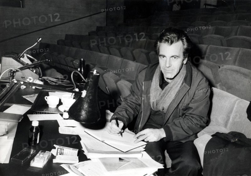 Maximilian SCHELL as director at the Olivier Theatre, London 1977