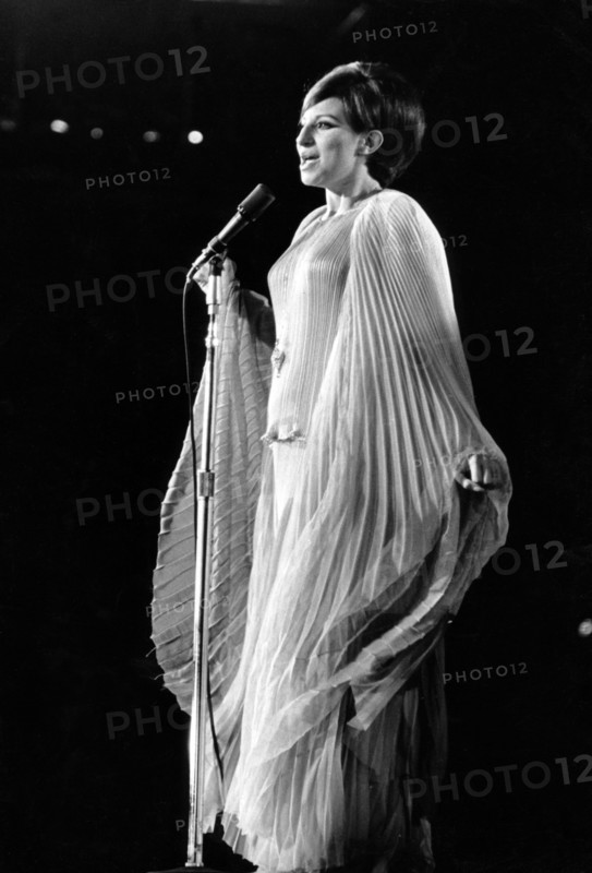 Barbra STREISAND