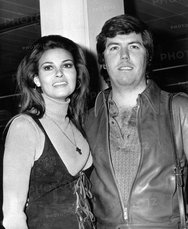 Raquel WELCH and Patrick CURTIS 1971