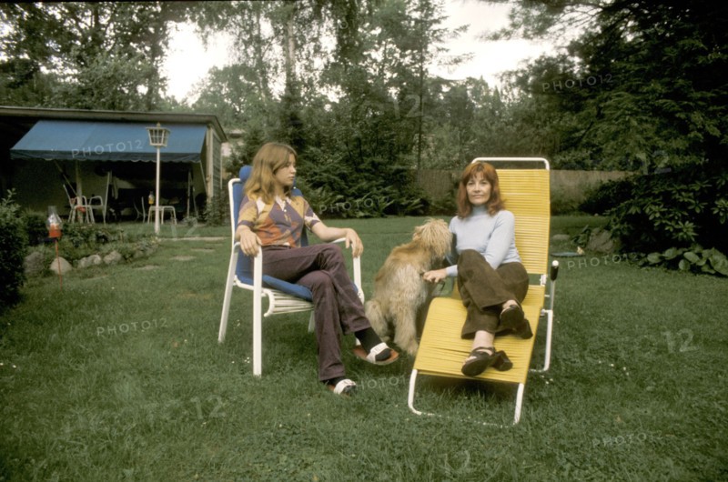Gisela and Susanne UHLEN