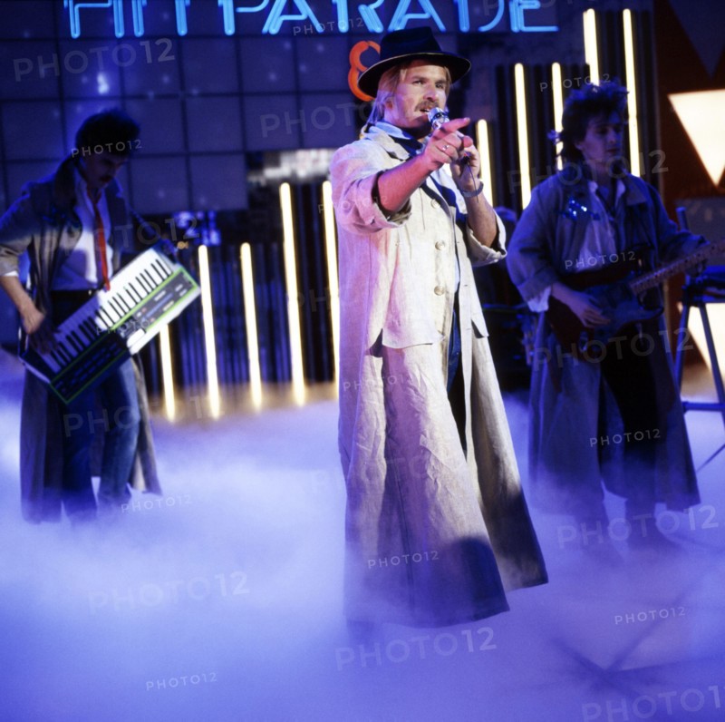 Frank ZANDER in 'A Cauldron of Colorful'