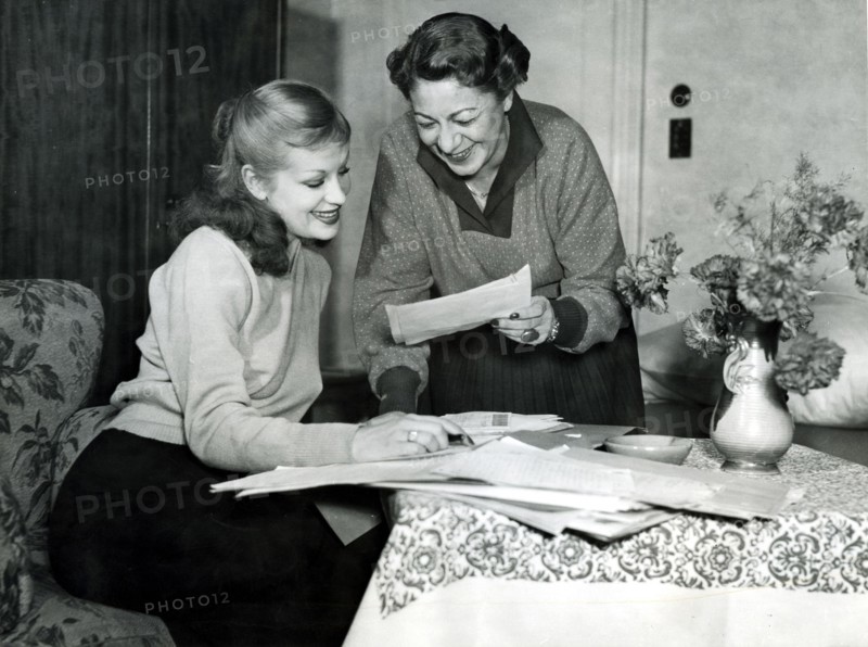 Hildegard KNEF and her manager