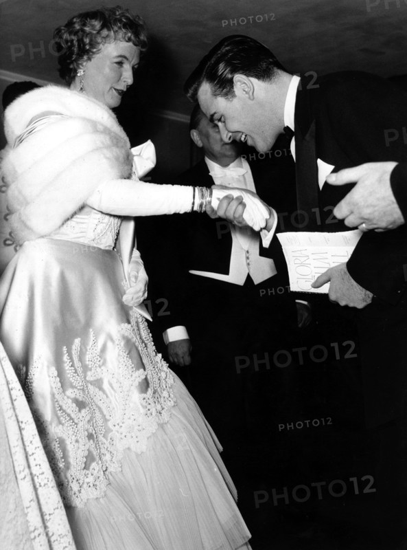 Ilse KUBASCHEWSKI and Joachim FUCHSBERGER, Filmball Munich 1956