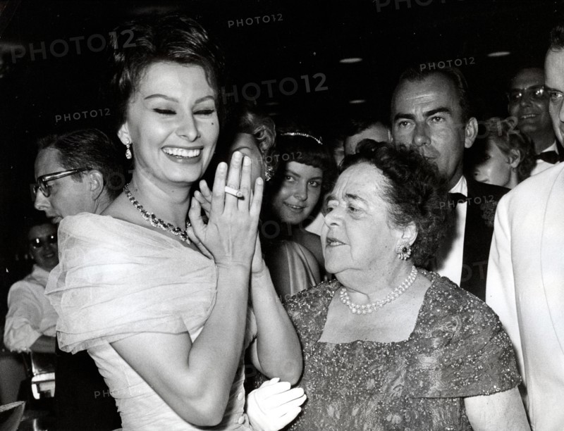 Sophia LOREN and Elsa MAXWELL, Berlinale 1959