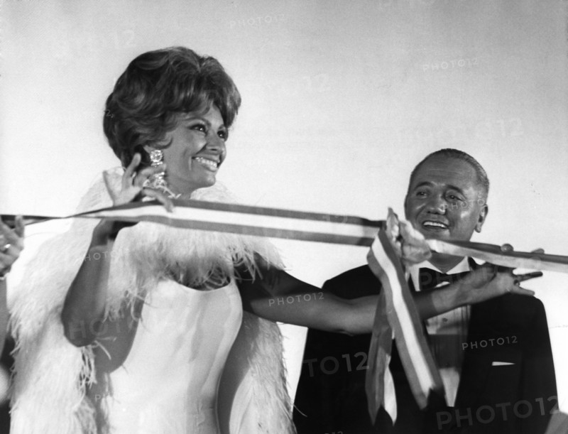 Sophia LOREN opens British Film Week, 1967