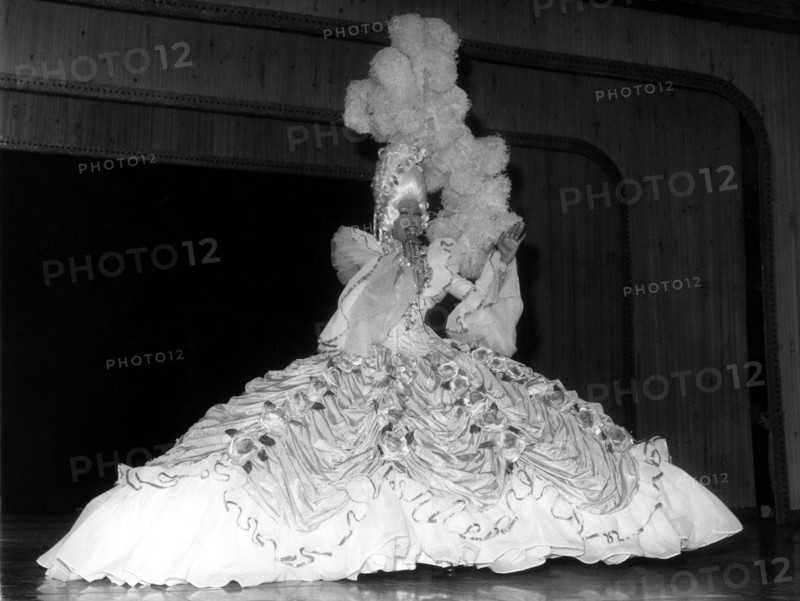 Josephine BAKER at the Red Cross Gala