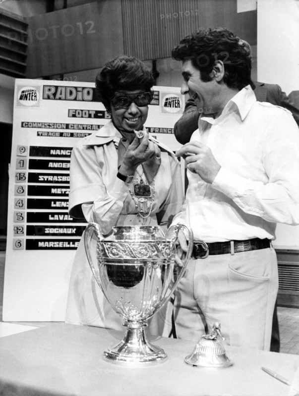 Josephine BAKER and Gilbert BECAUD, football draw