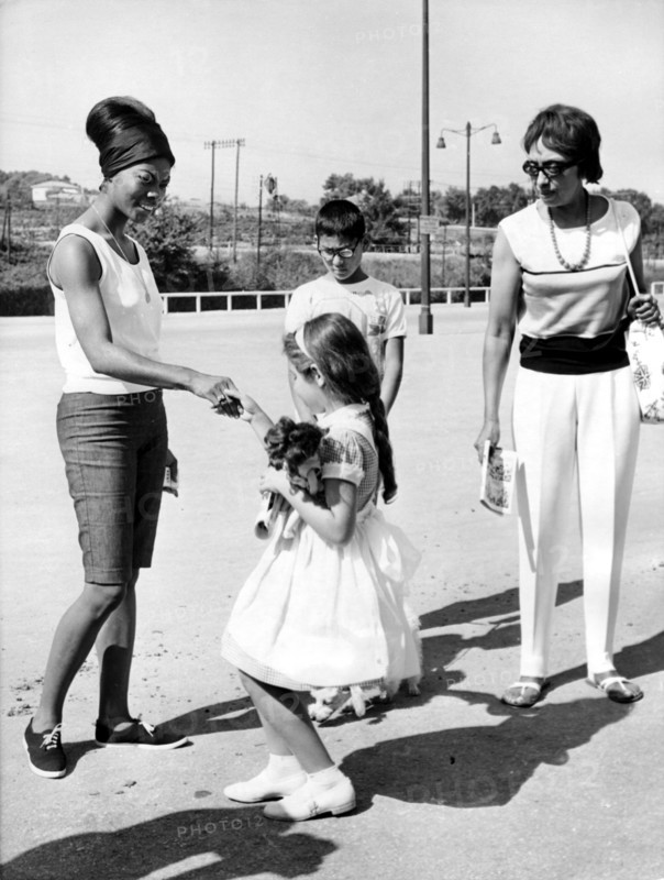 Josephine BAKER and Dionne WARWICK